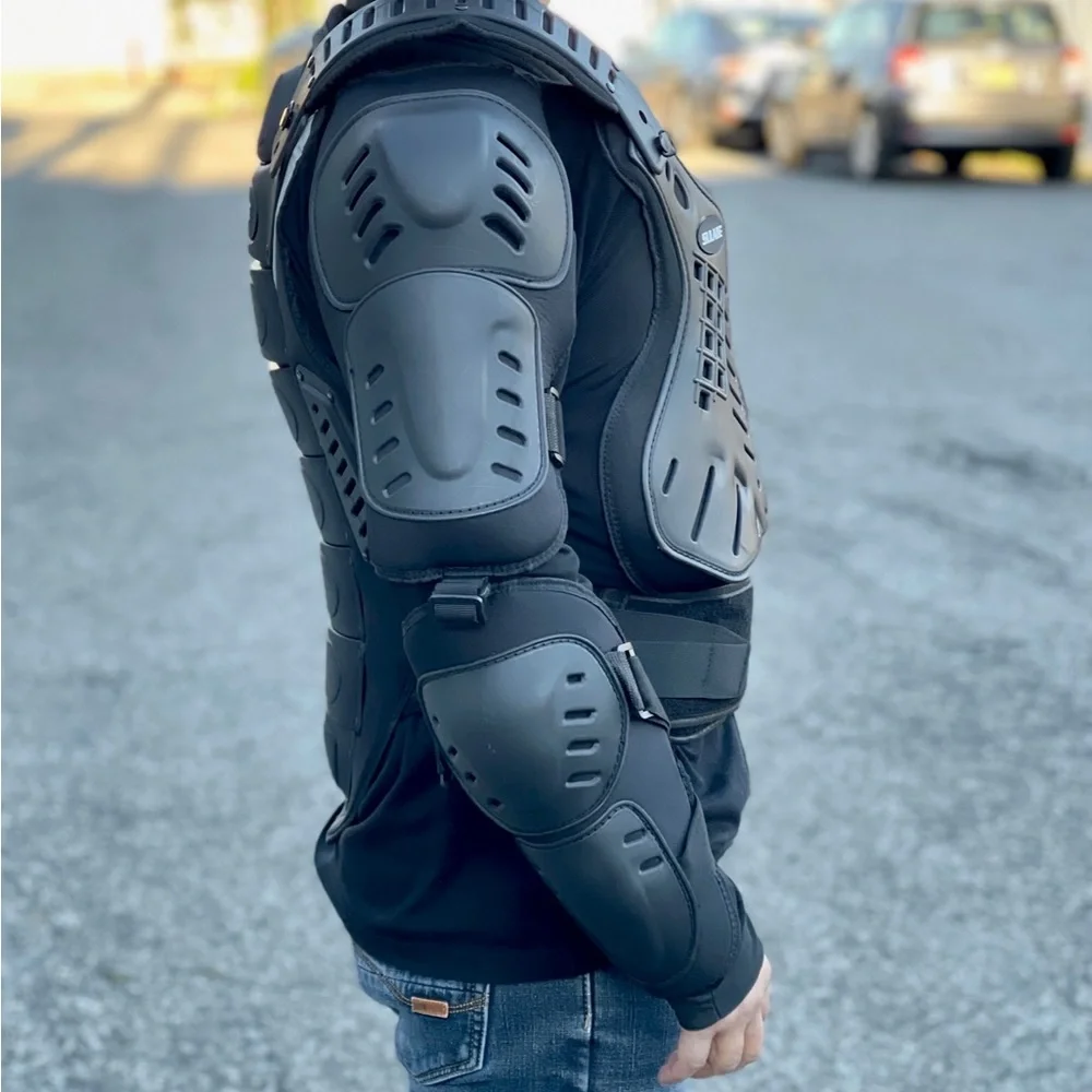 Motorcycle Riding Armor - Picture 4 of 12